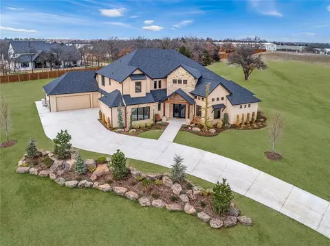 6017 Royal Abbey Ct, Edmond, OK 73034