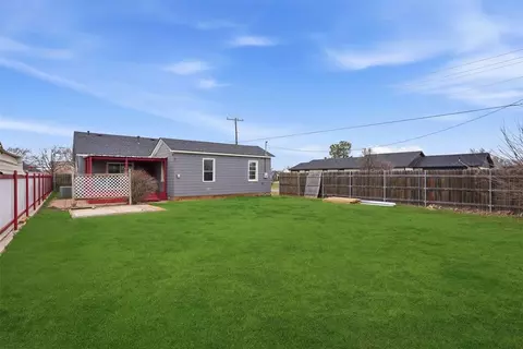 Other - 1020 N Lee St, Altus, OK 73521 photo 10 of 10