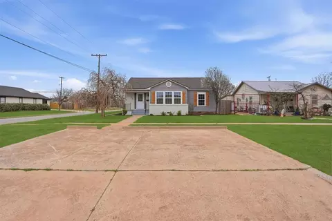 1020 N Lee St, Altus, OK 73521