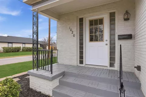 Exterior - 1020 N Lee St, Altus, OK 73521 photo 8 of 12
