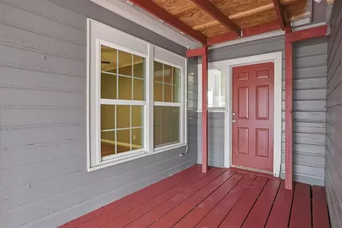 Exterior - 1020 N Lee St, Altus, OK 73521 photo 9 of 12