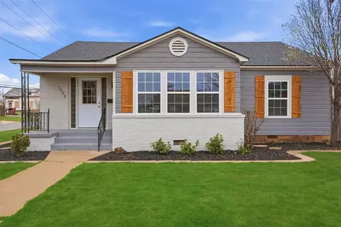 Exterior - 1020 N Lee St, Altus, OK 73521 photo 2 of 12