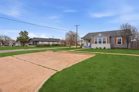 Other - 1020 N Lee St, Altus, OK 73521 photo 1 of 10