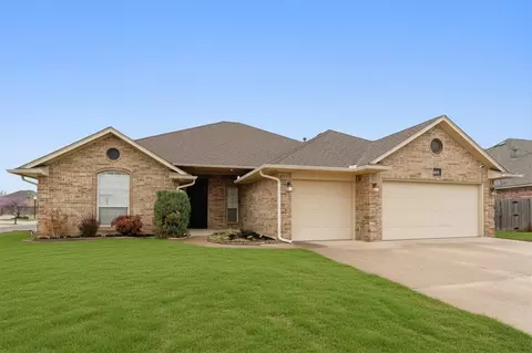 2348 Chadwick Dr, Norman, OK 73071