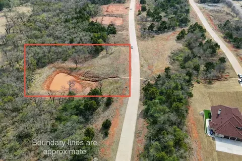 8266 E Wilshire Park Dr, Oklahoma City, OK 73111