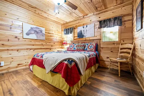 Bedroom - 114 Marlin Dr, Broken Bow, OK 74728 photo 6 of 7