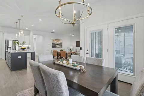 Dining - 2201 Lago Dr, Moore, OK 73160 photo 2 of 2