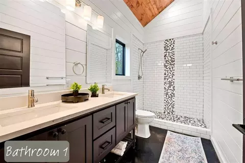 Bath - 36 Winding Hemlock Cir, Broken Bow, OK 74728 photo 1 of 2