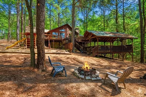 1073 Southern Hills Cir, Broken Bow, OK 74728