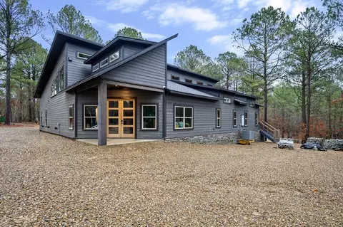 332 Cascading Creek Cir, Broken Bow, OK 74728