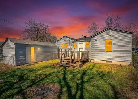 Exterior - 512 W Daws St, Norman, OK 73069 photo 6 of 11