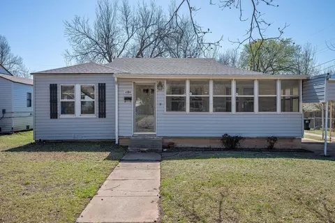 Exterior - 512 W Daws St, Norman, OK 73069 photo 2 of 11