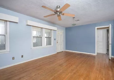 Living - 512 W Daws St, Norman, OK 73069 photo 5 of 5