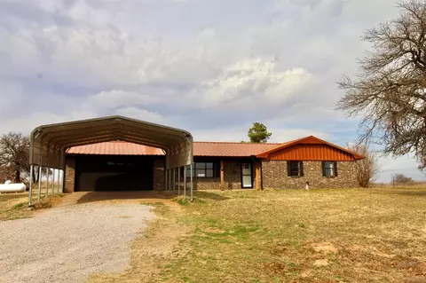 762 State Highway 17 Hwy, Rush Springs, OK 73082
