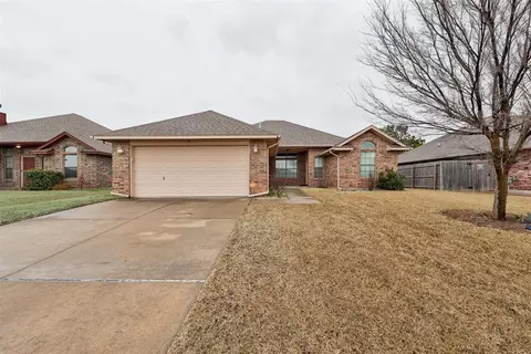 8008 Kaden Rd, Oklahoma City, OK 73132