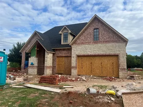 10109 SW 27th St, Yukon, OK 73099