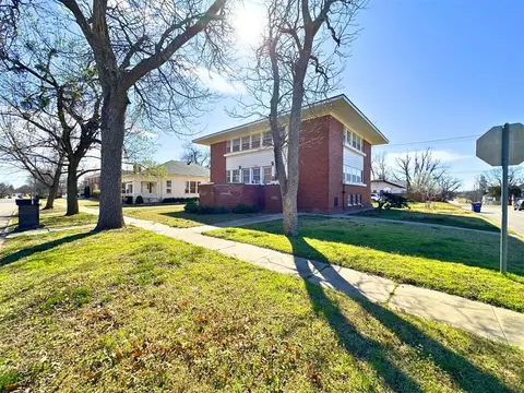 700 S Hoff Ave, El Reno, OK 73036