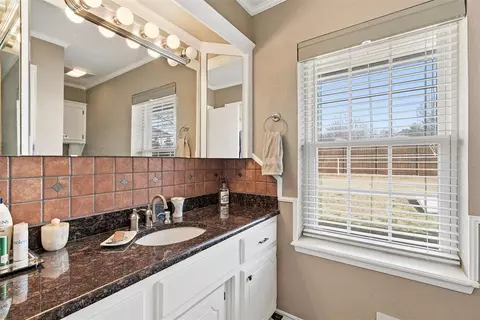 2268 Tecumseh Dr, Tuttle, OK 73089 photo 17