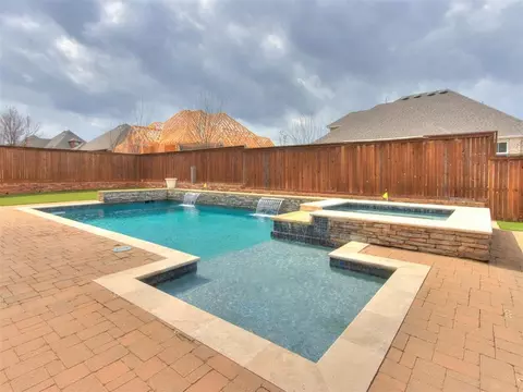 Exterior - 1918 Ithaca Dr, Norman, OK 73071 photo 2 of 8