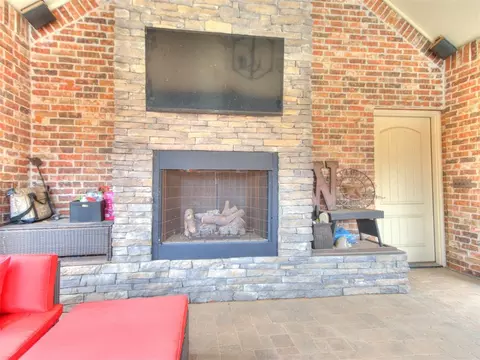Exterior - 1918 Ithaca Dr, Norman, OK 73071 photo 5 of 8
