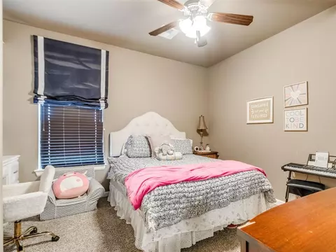 Bedroom - 1918 Ithaca Dr, Norman, OK 73071 photo 6 of 10