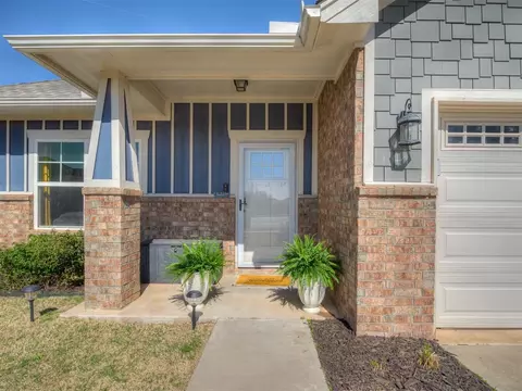 9109 NW 143rd St, Yukon, OK 73099