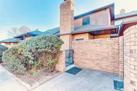 1899 Saddleback Blvd #16, Norman, OK 73072