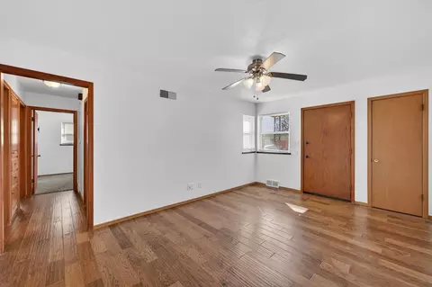 34 Shirley Ln, Edmond, OK 73003