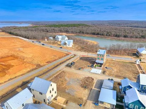 72 Boulevard, Carlton Landing, OK 74432