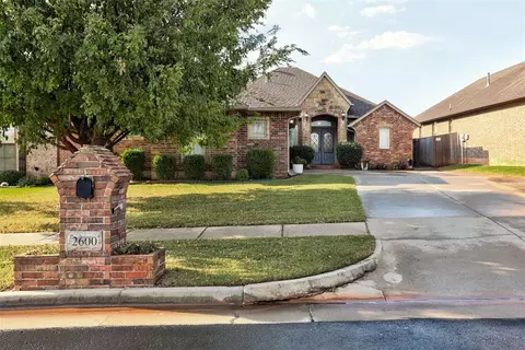 2600 SE 39th St, Moore, OK 73160