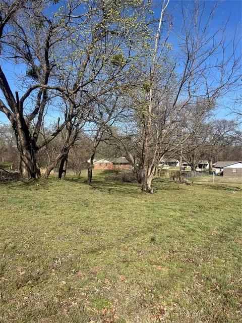 825 S Philadelphia Ave, Shawnee, OK 74801