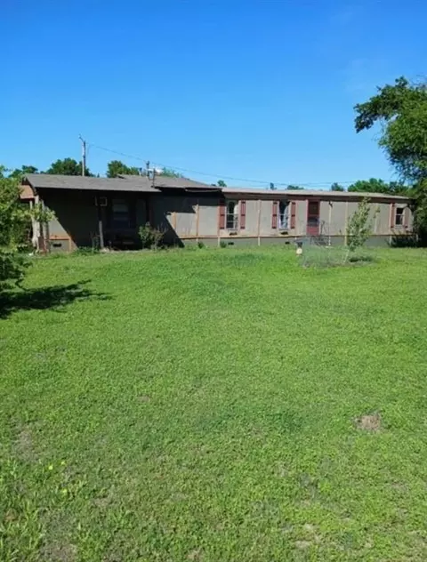 26190 Ash Ln, Blanchard, OK 73010