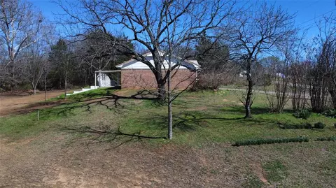 Exterior - 36805 E Highway 99a Rd, Okemah, OK 74859 photo 8 of 14