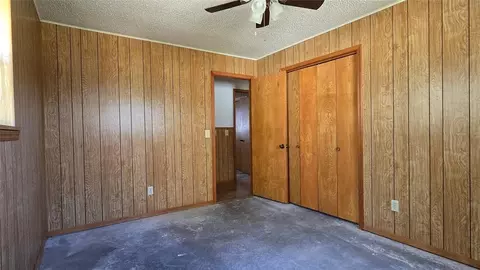 Bedroom - 36805 E Highway 99a Rd, Okemah, OK 74859 photo 4 of 5