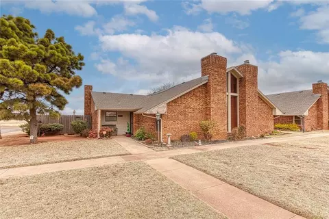 1621 W Country Club Blvd, Elk City, OK 73644