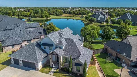 15400 Kestral Park Ct, Edmond, OK 73013