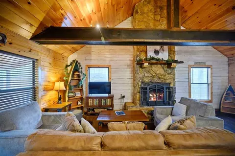Living - 155 Split Shot Cir, Broken Bow, OK 74728 photo 1 of 2