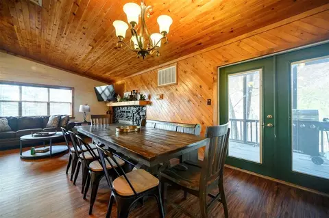 Dining - 143 Split Shot Cir, Broken Bow, OK 74728 photo 1 of 1