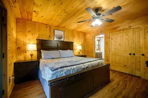 Bedroom - 143 Split Shot Cir, Broken Bow, OK 74728 photo 4 of 10