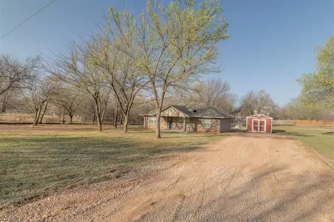 1581 Laura Meadows Dr, Blanchard, OK 73010