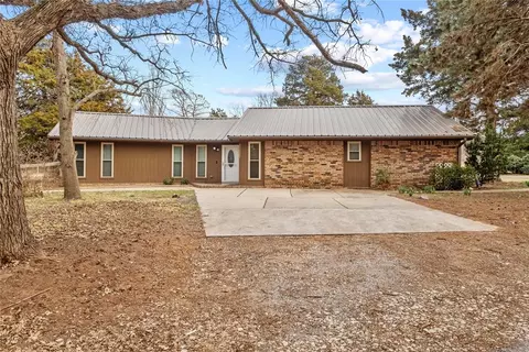 24331 E 1027 Rd, Weatherford, OK 73096