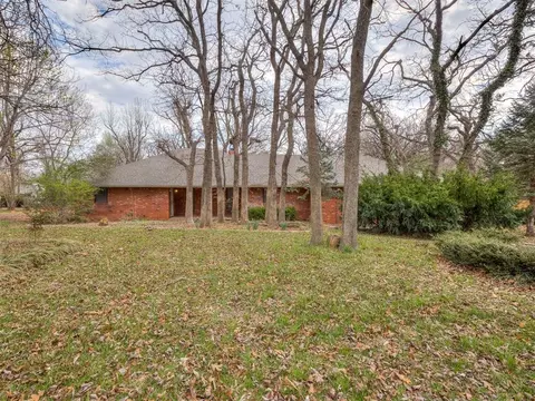 1608 N Sooner Rd, Edmond, OK 73034