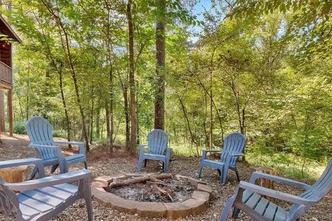 Exterior - 145 Blue Maple Trl, Broken Bow, OK 74728 photo 10 of 11