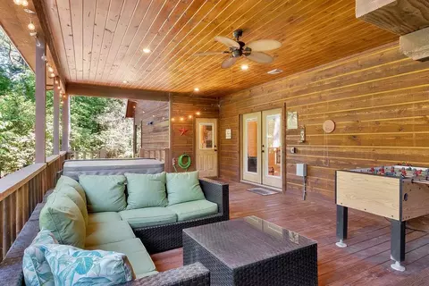 Exterior - 145 Blue Maple Trl, Broken Bow, OK 74728 photo 6 of 11