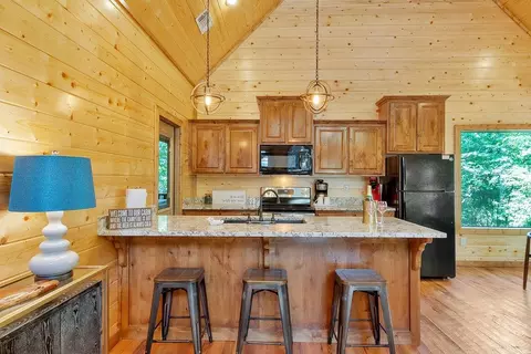 Kitchen - 145 Blue Maple Trl, Broken Bow, OK 74728 photo 1 of 7