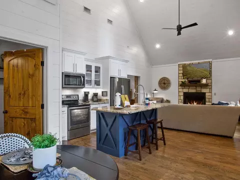 Kitchen - 46 Wild Rose Trl, Broken Bow, OK 74728 photo 1 of 6