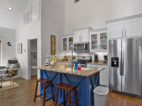 Kitchen - 46 Wild Rose Trl, Broken Bow, OK 74728 photo 3 of 6