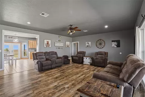 Living - 1763 County Road 1260, Tuttle, OK 73089 photo 1 of 1
