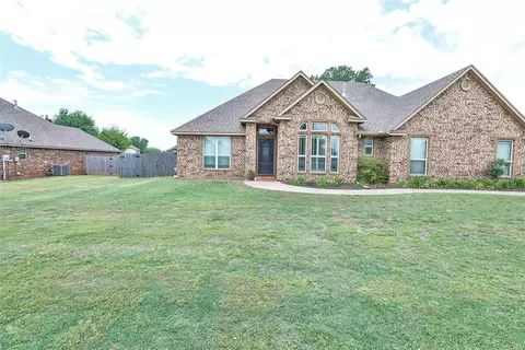 501 Cheltenham, Blanchard, OK 73010