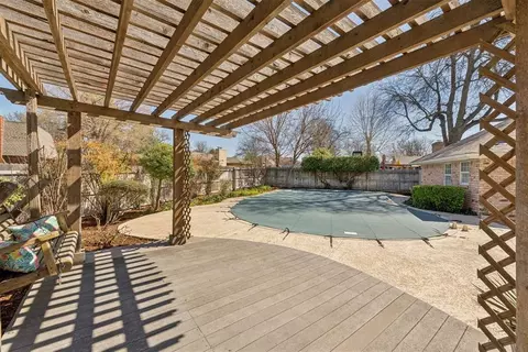 Exterior - 1317 Cherry Laurel Dr, Norman, OK 73072 photo 6 of 8